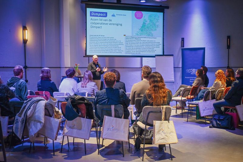 ... um die neuesten Entwicklungen der Verwaltungsdigitalisierung zu diskutieren. (Bild: Juliane Buch / Smart Documents)