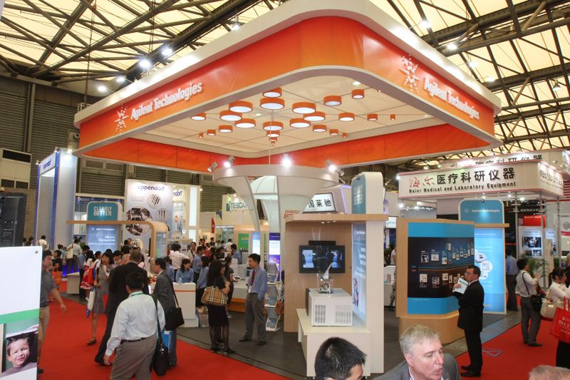 Agilent Technologies präsentierte Geräte & Systeme, Säulen & Verbrauchsmaterialien, Reagenzien, Standards und Kits.  (Bild: Messe München)