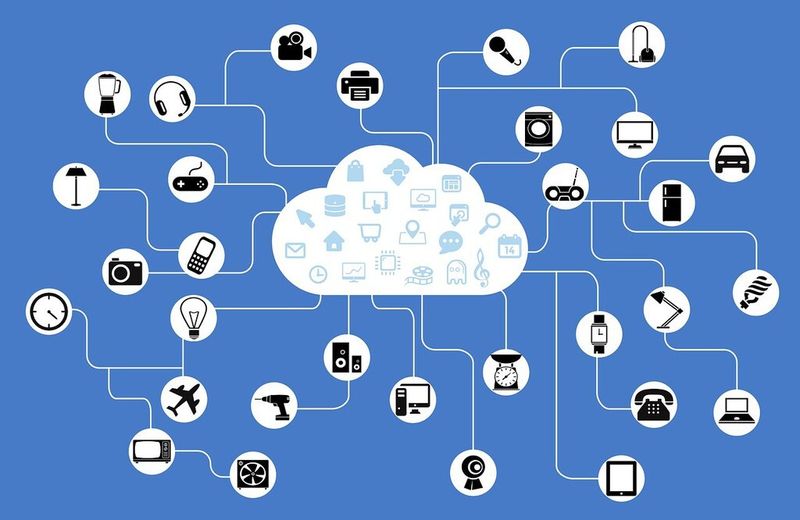 Unterschiedlichste cyber-physikalische Systzme komnmunizieren im IoT miteinander. (Bild:  CC0 Public Domain)