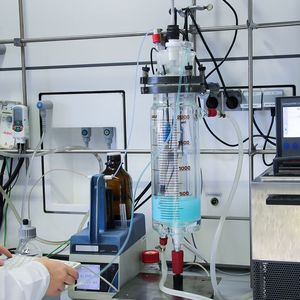 2-l-Präparationanlage beim Fraunhofer Umsicht für ein erstes Scale-up von Katalysatorsynthesen. 