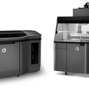 Der HP Jet Fusion 3200 mit  HP Jet Fusion Processing Station.