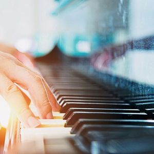 Große Konzertsäle erfordern von Musikern mehr Kraft, Lautstärke und Dynamik.
