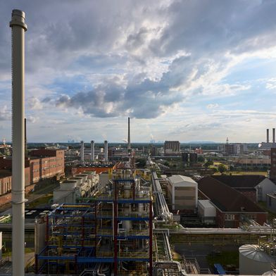 Covestro-Standort in Dormagen: Neuer Kompressor senkt Energiebedarf von Covestro in Deutschland um zwei Prozent. (Bild: Covestro)