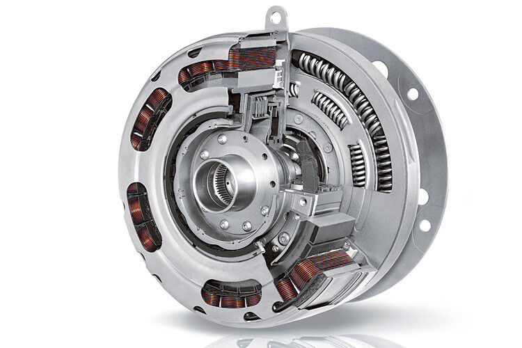 Das Hybridmodul von ZF ist eine integrierte Einheit von Elektromotor, Schwungstartkupplung, Dämpfungssystem und Betätigung. Das Vollhybrid-Modul lässt rein elektrisches Fahren zu. (Foto: ZF Friedrichshafen)
