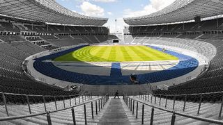 Bundesliga und Formel 1 starten wieder - beide nutzen dazu AWS-Dienste für künstliche Intelligenz, Datenverarbeitung, Datenbanken und Storage. (Bild: gemeinfrei© 3093594)