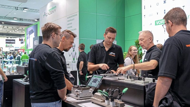 Impulsgeber für neue Projekte und Partnerschafte: Vom 06. bis 08. Oktober 2026 trifft sich die Produktionsbranche in Stuttgart auf der Motek und Bondexpo.  (Bild: P. E. Schall)
