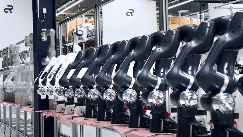 Franka Robotics, ehemals Franka Emitek, fertigt am Standort Kaufbeuren wieder Roboter.(Bild:  Franka Robotics)