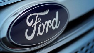 Dem US-Autohersteller gehen die Logo-Plaketten aus. (Bild: Ford)