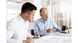 Die Maschinenverordnung (MVO) legt fest, wie Maschinen künftig gebaut und auf den Markt gebracht werden müssen. Neu sind Anforderungen etwa zu Cyber Security und einer klaren Regelung für wesentliche Veränderungen.  (Bild: Leuze)