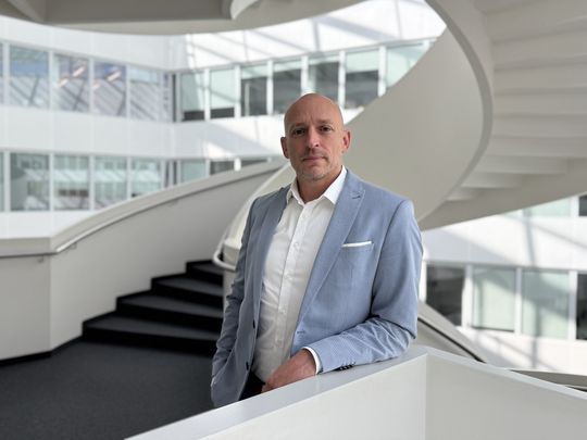 Robin Kaufmann ist Senior Vice President Intent-based Robotics bei der Kuka Deutschland GmbH. (Bild:  Kuka Deutschland)