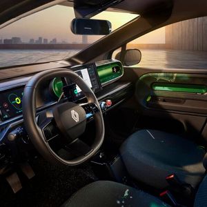 Renault nutzt die Elektronikarchitektur der Modelle R4 und R5: So bekommt der Twingo vermutlich einen digitalen Tach hinter dem Lenkrad.(Bild:  Renault)