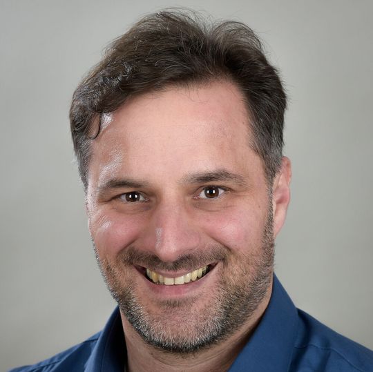 Dr. Florian Ausfelder, Fachbereichsleiter Energie und Klima, Dechema e.V. Dr. Florian Ausfelder, Fachbereichsleiter Energie und Klima, Dechema e.V.