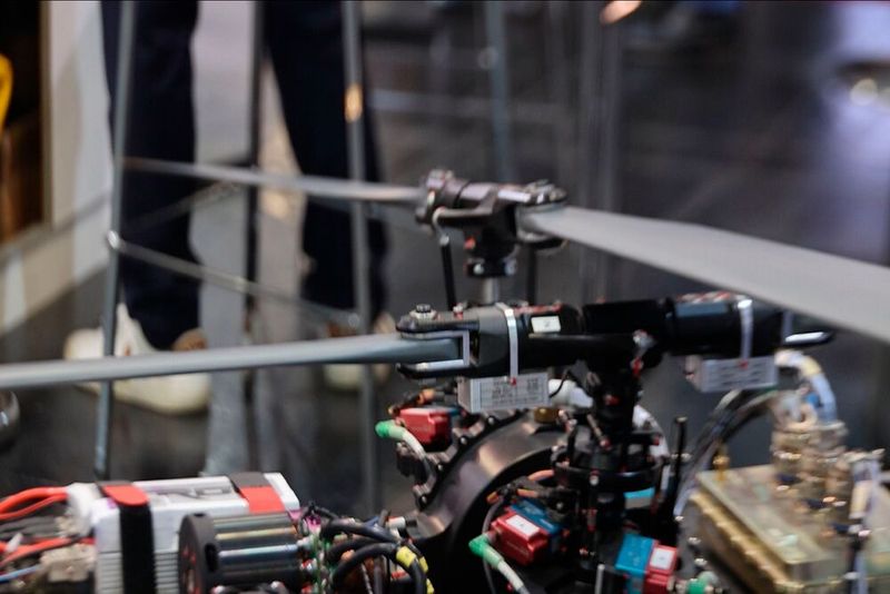 Dieses UAV ist mit einem  Flettner-Doppelrotor ausgerüstet, das zwei über ein Getriebe gekoppelte gegenläufige Rotoren verwendet.  (Bild: Maschinenmarkt/rw)