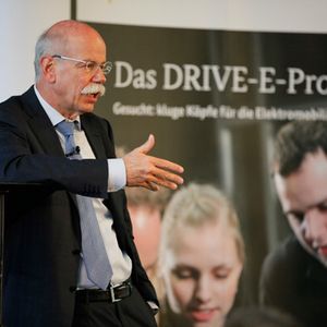 Festredner Dr. Dieter Zetsche (Daimler AG) bei der Verleihung der DRIVE-E Studienpreise