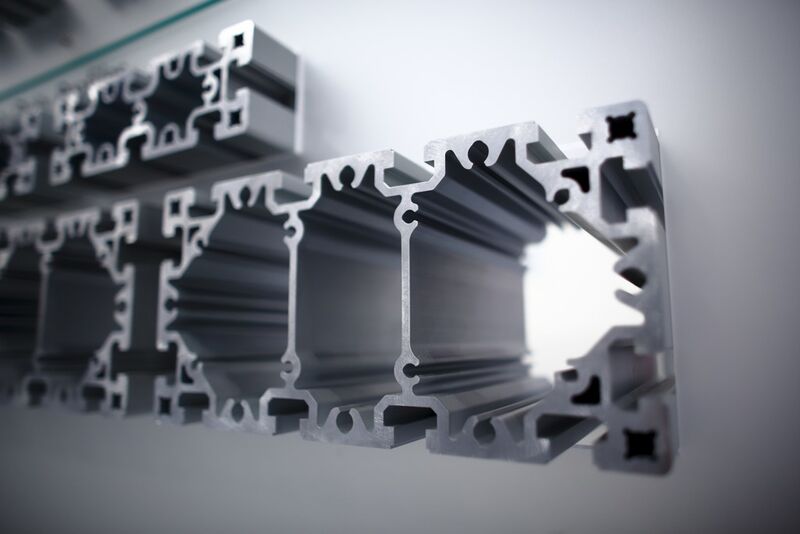 Impressionen von der FMB 2013: Die FMB führt Konstrukteure, Entwickler und Einkäufer zielorientiert zusammen und präsentiert das gesamte Spektrum der Zulieferindustrie für den Maschinen- und Anlagenbau einschließlich der dazugehörigen Dienstleistungen, darunter u.a. Marktführer aus den Bereichen Antriebstechnik, Steuerungstechnik sowie Montage- und Handhabungstechnik. (Bild: Clarion Events Deutschland GmbH)