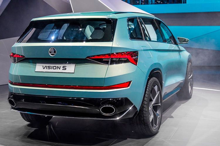 Im kommenden Herbst soll die Serienversion als „Kodiaq“ im Rahmen des Pariser Automobil-Salons zu sehen sein. Der Marktstart ist für Anfang 2017 angedacht. (Foto: Skoda)