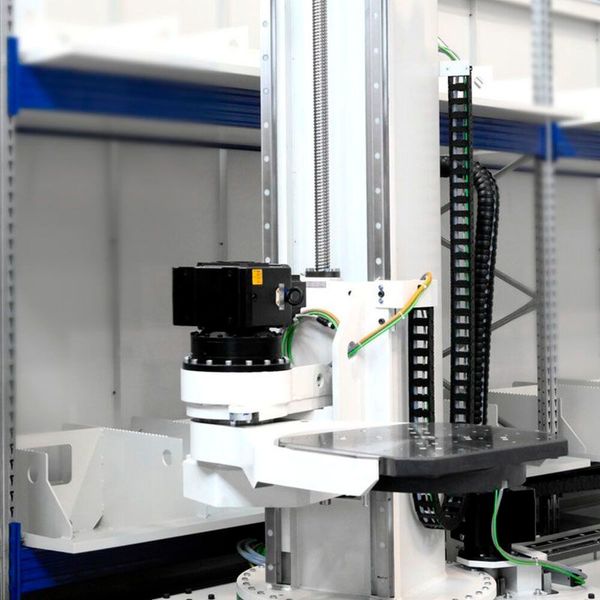 The Load Master can be applied for components weighing up to 4,000kg. (Erowa)