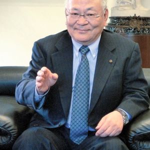 Mitsuo Okamoto, Präsident und CEO der Amada Co. Ltd., Isehara (Japan): „Wir bieten demBlechverarbeiter nicht nur eine Maschine, sondern immer eine, auf die Bedürfnisse des Kundenzugeschnittene Systemlösung an.“