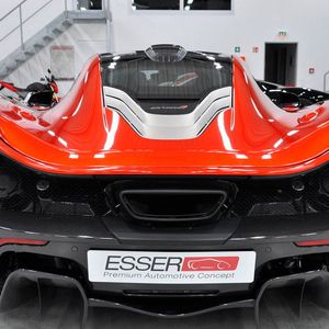 Der Sportwagen in „Volcano Orange“ ist „unfallfrei“.(Bild:  Mobile.de)