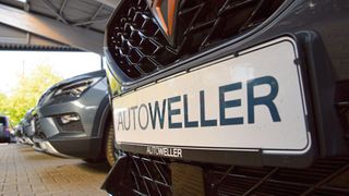 Wissen, was gerade im Unternehmen wo passiert: Die Wellergruppe hat mit der Wellerapp eine Business-Intelligence-Software auf die Beine gestellt, die vielfältige Fragestellungen beantwortet. Damit gehört die Autohausgruppe zu den Gewinnern des Automotive Business Awards 2022 in der Kategorie Digitalisierung. (Bild: Achter – »kfz-betrieb«)