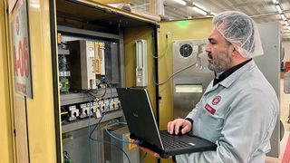 Das S400 von Getac, mittlerweile auch das Nachfolgemodell S410, hat sich seit knapp 14 Jahren für Teekanne mehr als bewährt. (Bild: Teekanne/Getac)