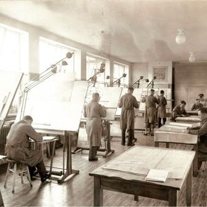 So wurde früher (bei Kieckert) konstruiert: Heute ersetzt 3D-CAD das Reißbrett. (Bild:  Kieckert)