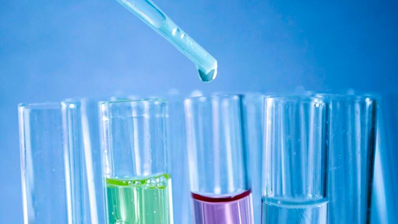 Natürliche Enzyme sind durch die Evolution an ihre Stoffwechselfunktion angepasst und müssen folglich für industrielle Anwendungen durch Methoden des Protein-Engineerings optimiert werden(Bild:  frei lizenziert /  Pixabay)