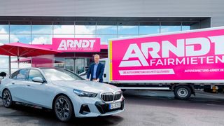 Für Moritz Arndt, Geschäftsführer von Arndt Automobile, ist die Kooperation mit Procar wegweisend. Er könnte sich noch weitere solcher strategischen Kollaborationen vorstellen. (Bild: Arndt Automobile)