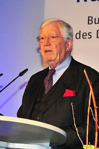 ZDK-Präsident Robert Rademacher lobte in seinem Grußwort das große Engagement der Ausbildungsbetriebe. (Foto: Schmidt)
