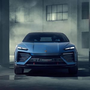 Die Front kennt man von den Sportwagen.(Bild:  Lamborghini)