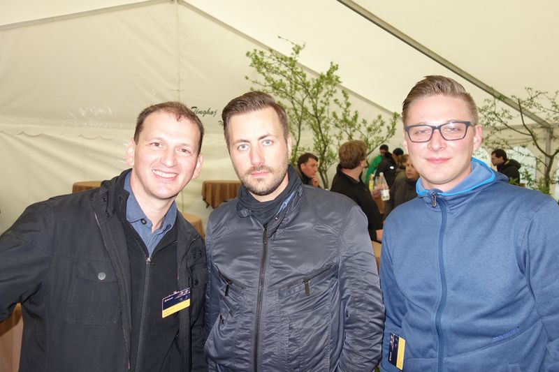 (v. l.) Ermin Licina, Microsoft, Kiriazis Papaloudis, Cancom und Paul Cichecki, Microsoft (IT-BUSINESS)