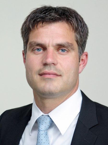 „Gute Metalldampf-Leuchtmittel halten maximal 20.000 h, bei LED-Leuchten geht man von bis zu 60.000 h aus“, erläutert Mathias Goebel, Head of Business Development Lightning bei Jenoptik. (Bild: Jenoptik)