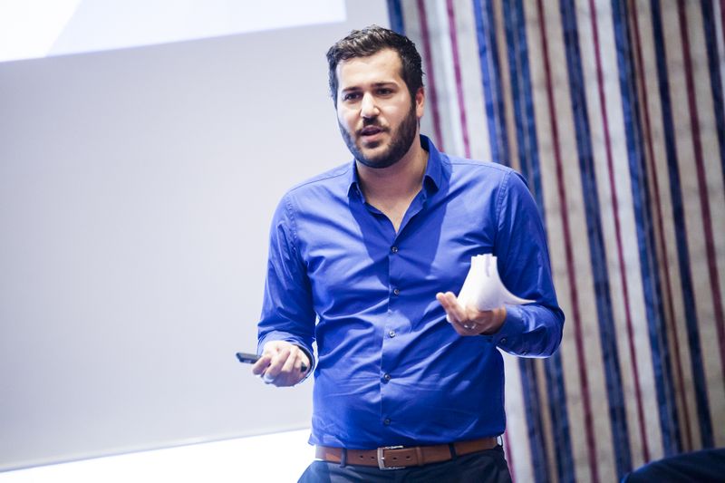 Manuel Wagner, CosH spricht über Prozesse und Ablaufoptimierung im Systemhaus. (Acmeo)