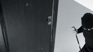 Auf frischer Tat erwischt: Videotechnik hat einen Schurken entdeckt. (© DarkMediaMotion - stock.adobe.com)