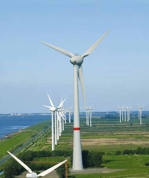 63 % der Maschinenbauer erwarten von der Energiewende positive Auswirkungen für das eigene Unternehmen. (Bild: EWE)