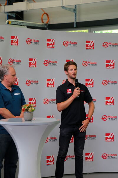 Gene Haas le patron de Haas Automation Inc., Romain Grosjean le pilote franco-suisse de l'écurie Haas F1. (JR Gonthier)