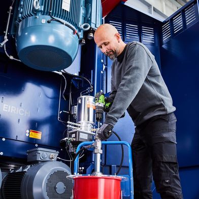 Was Lutz Pumpen entwickelt hat, um Maschinenausfälle aufgrund von nachlässiger Schmierung in Zukunft zu vermeiden, nennt sich Lube Drive. Was es damit aufsich hat, erklären die Wertheimer Experten hier ... (Bild: Lutz Pumpen)