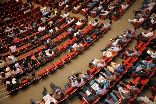 Auf der National Regulatory Conference teilten die Schweizer Medtech-Unternehmen ihre Erfahrungen ganz im Sinne der Konferenz „Von der Industrie – Für die Industrie“. (Symbolbild) Auf der National Regulatory Conference teilten die Schweizer Medtech-Unternehmen ihre Erfahrungen ganz im Sinne der Konferenz „Von der Industrie – Für die Industrie“. (Symbolbild)