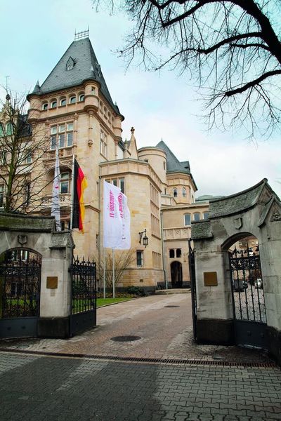Die Villa Kennedy bot ein tolles Ambiente für ein solches Gipfeltreffen. (Archiv: Vogel Business Media)