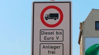 96880850 (Bild: Dieselfahrverbot_Hamburg_06 / Hinnerk11 / CC BY-SA 4.0)