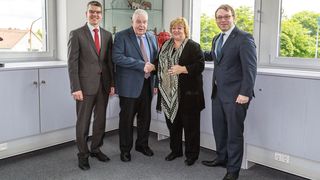 Dr. Jochen Kress, Mapal senior management; Dr. Dieter Kress, President of Mapal; Claudia Haimer, managing partner of Haimer; Andreas Haimer, managing director of Haimer (l-r). (Haimer)