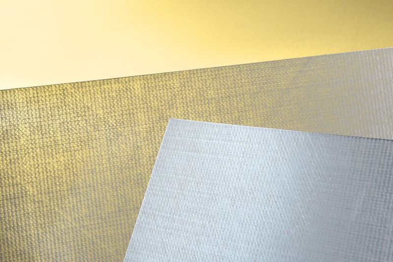Das von Lamilux gefertigte CFK hat im Vergleich zu Stahl oder Aluminium bei einem bis zu 50 % geringeren Gewicht die drei- bis viermal höhere Zugfestigkeit. (Bild: Lamilux)