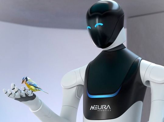 Neura Robotics ist zwar erst drei Jahre alt, schießt aber erfolgsmäßig ganz nach oben. Die Experten beherrschen die Kombination aus KI und Robotik, um kognitive Cobots entwickeln zu können. Jetzt hat man sich zig Millionen gesichert, um zu expandieren. Lesen Sie!(Bild:  Neura Robotics)