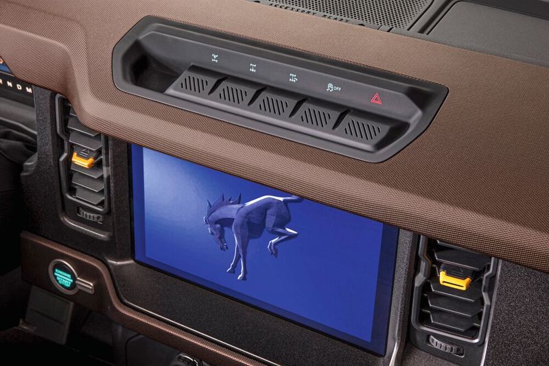 Ein springendes Pferd macht den Insassen jedenfalls klar, dass sie es mit ungezügelter Leidenschaft zu tun haben. (Bild: Auto-Medienportal.Net/Ford)