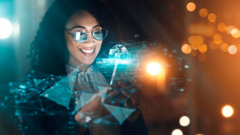 Die ISC2 Cybersecurity Workforce Study wird jährlich durchgeführt, um die Entwicklung der Cybersicherheits-Arbeitskräfte zu analysieren, bestehende Hürden für Fachkräfte zu identifizieren und Lösungen aufzuzeigen. Der Report beleuchtet zunehmend auch die Wahrnehmungen von Frauen in der Cybersicherheitsbranche.(Bild:  © Angelo/peopleimages.com – stock.adobe.com)