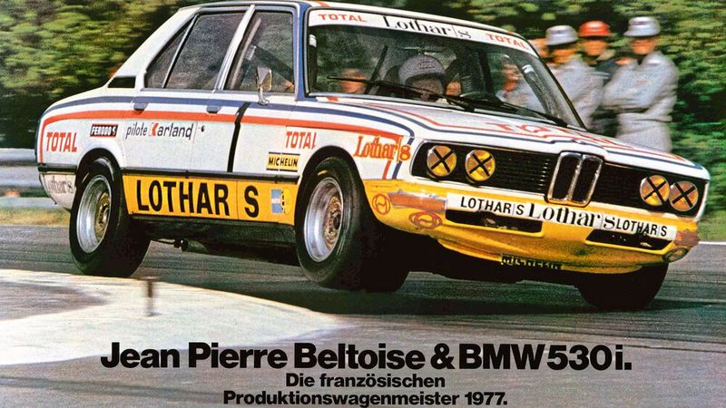 Mit einem von der BMW Motorsport GmbH aufgebauten BMW 530i wird Jean Pierre Beltoise 1977 „Französischer Produktionswagenmeister“. (Bild: BMW Group Archiv)