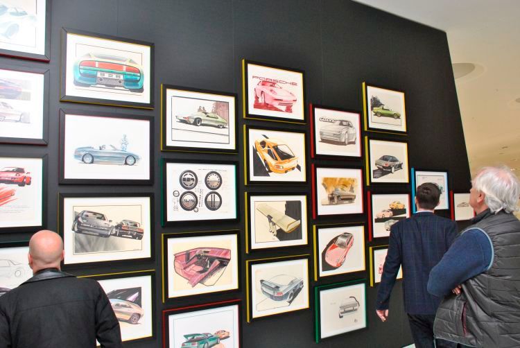 Originale Zeichnungen und Skizzen aus der Zeit, als die Porschemotoren von vorne nach hinten wanderten – und die Getriebe umgekehrt. (Foto: Dominsky)