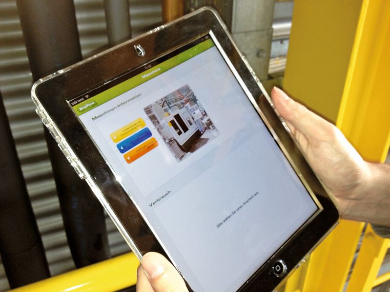 Bild 2: Mit dem I-Pad können per WLAN auch die Maschinendaten abgerufen und dargestellt werden. (Bild: c4c)