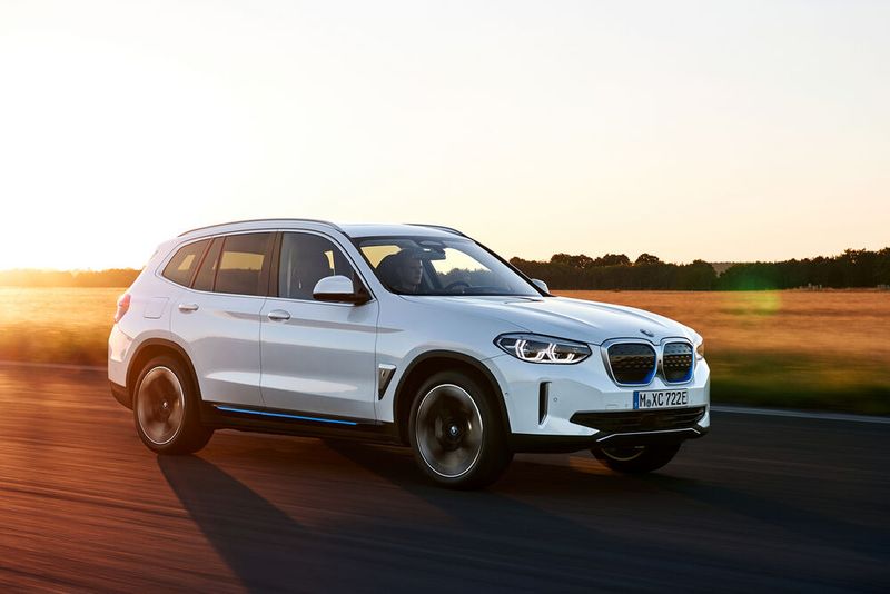 Im Fall des iX3 stellt der Motor 210 kW/286 PS sowie 400 Newtonmeter Drehmoment zur Verfügung. (Bild: BMW)