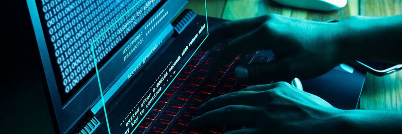 Microsoft vermutet, dass hinter dem Angriff ein im Auftrag eines Staates agierender Angreifer steht